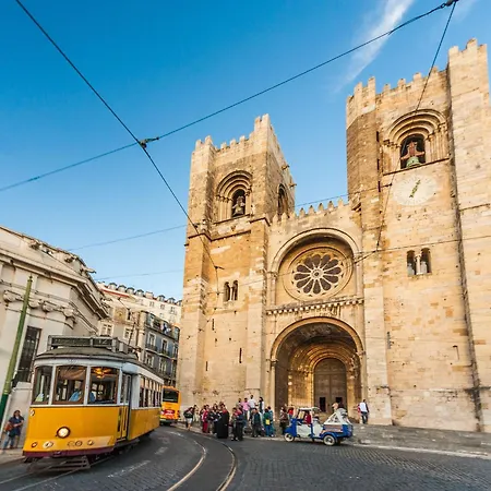 Heiliger Lazarus By Interhome Apartment Lisbon